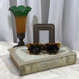 PEEPERS Women’s Polarized Sunglasses | Tortoise Shell | NWT | NO Magnification